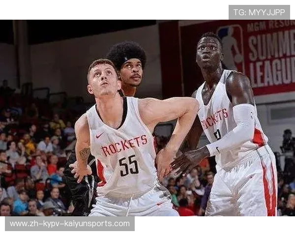 “火箭队屏”是否是指战术屏幕配合或相关内容 “火箭队屏”是否是指战术屏幕配合或相关内容